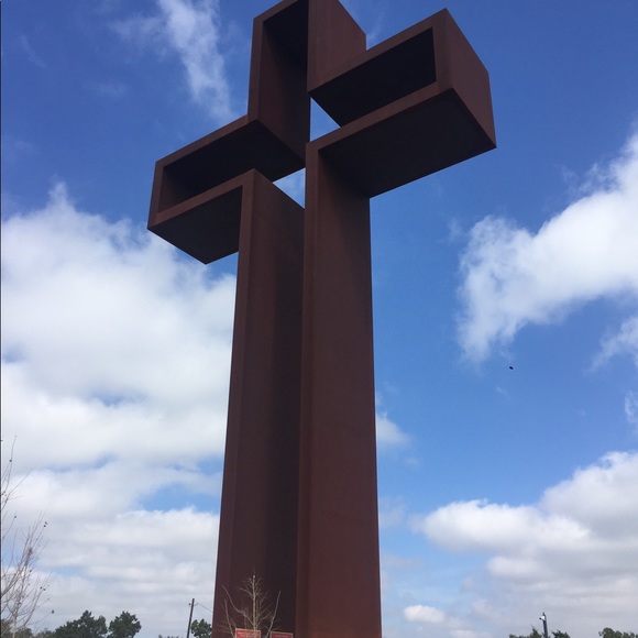 Meet your Posher, Megan - Picture 7 of 8